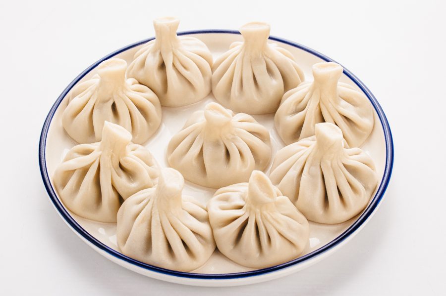 Хинкали с курицей и копчёным сыром